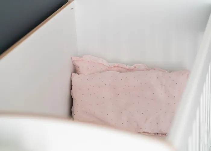 Vertigo Modern 2-bedroom With Parking & Vitosha View Апартаменты София