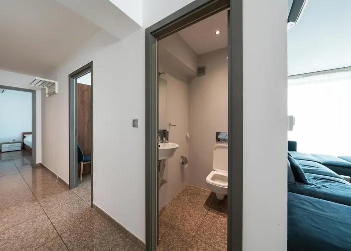 Апартаменты Vertigo Modern 2-bedroom With Parking & Vitosha View