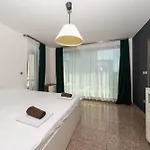 Vertigo Modern 2-bedroom With Parking & Vitosha View * Sofya
