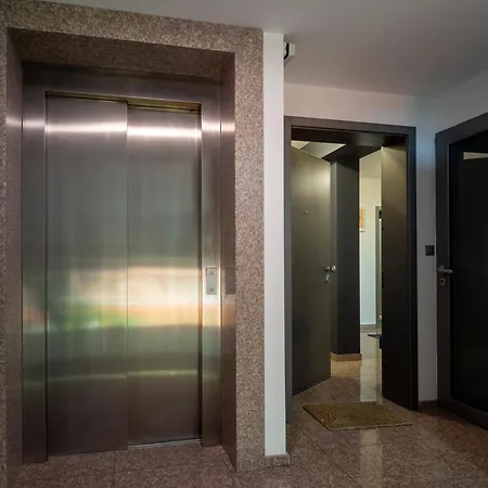 Vertigo Modern 2-bedroom With Parking & Vitosha View *