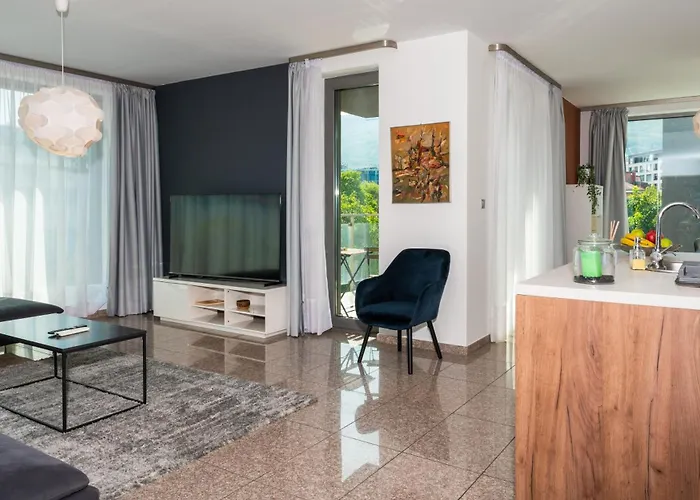 Vertigo Modern 2-bedroom With Parking & Vitosha View Sofia