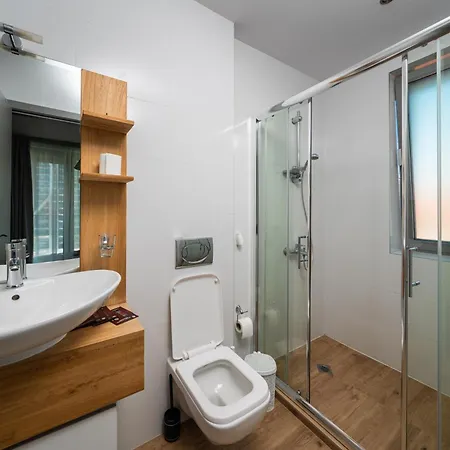 Vertigo Modern 2-bedroom With Parking & Vitosha View Apartman Szófia